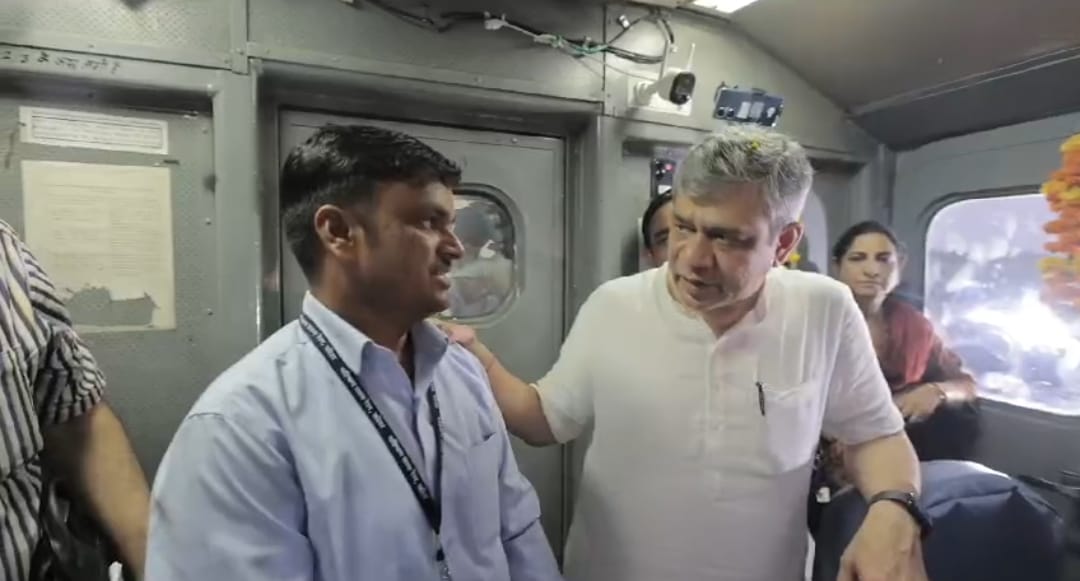 रेल मंत्री अश्वनी वैष्णव रेल मंत्री अश्वनी वैष्णव