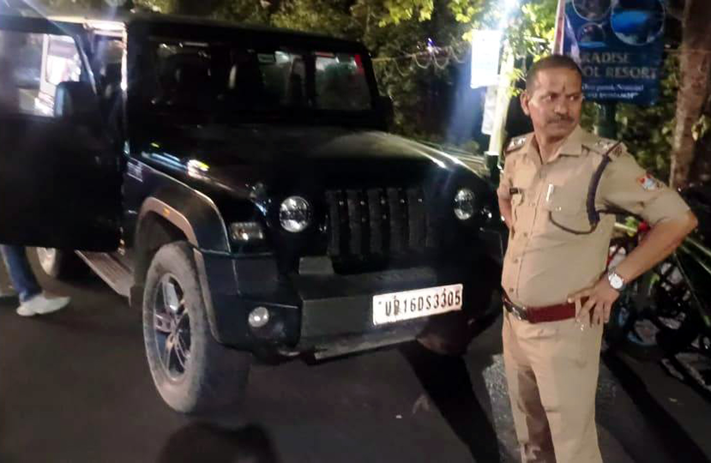 पुलिस द्वारा जब्त किया गया वाहन। पुलिस द्वारा जब्त किया गया वाहन।