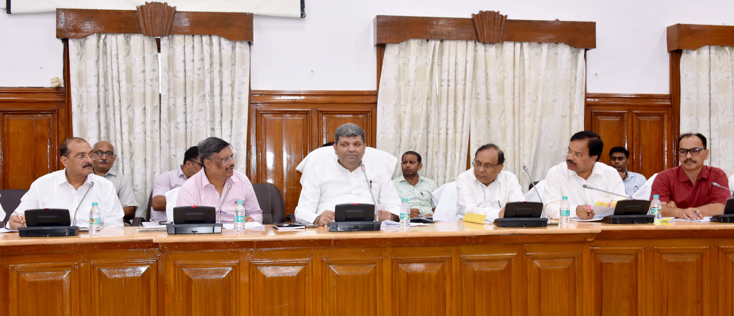 प्राविधिकी शिक्षा मंत्री आशीष पटेल प्राविधिकी शिक्षा मंत्री आशीष पटेल