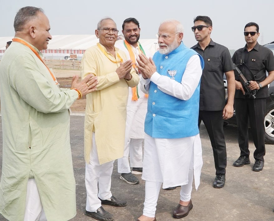 25 Snp- 6 सोनीपत:प्रधानमंत्री नरेंद्र मोदी से मुलाकात करते हुए राजीव जैन 25 Snp- 6 सोनीपत:प्रधानमंत्री नरेंद्र मोदी से मुलाकात करते हुए राजीव जैन