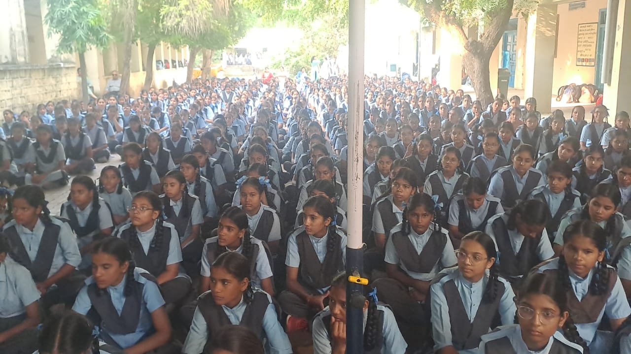 विकेंद्रीकरण, स्वदेशी, उद्यमिता व सहकारिता ही ही भारत में रोजगार सृजन का मूल मंत्र- स्वदेशी जागरण मंच विकेंद्रीकरण, स्वदेशी, उद्यमिता व सहकारिता ही ही भारत में रोजगार सृजन का मूल मंत्र- स्वदेशी जागरण मंच