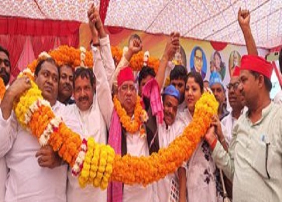 मिल्कीपुर जितने बार मुख्यमंत्री आएंगे उतनी बार पांच हजार वोट हो जाएंगे कम : अवधेश प्रसाद मिल्कीपुर जितने बार मुख्यमंत्री आएंगे उतनी बार पांच हजार वोट हो जाएंगे कम : अवधेश प्रसाद