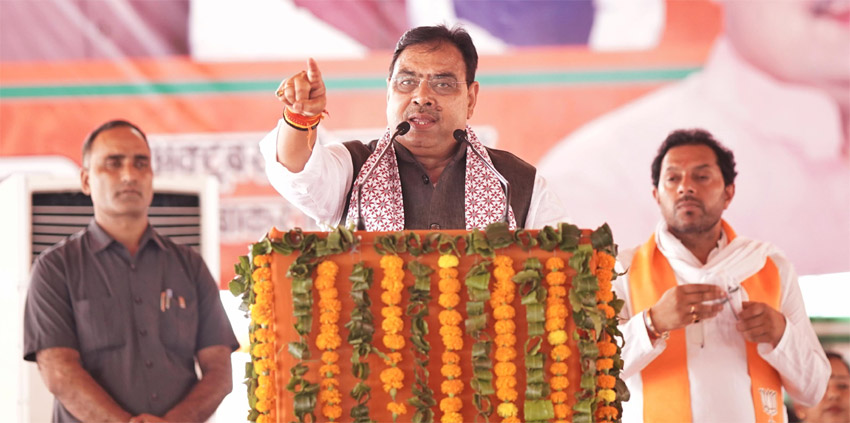 26 Snp-4 सोनीपत: राजस्थान के मुख्यमंत्री भजन लाल शर्मा जन सभा को संबोधित करते हुए। 26 Snp-4 सोनीपत: राजस्थान के मुख्यमंत्री भजन लाल शर्मा जन सभा को संबोधित करते हुए।
