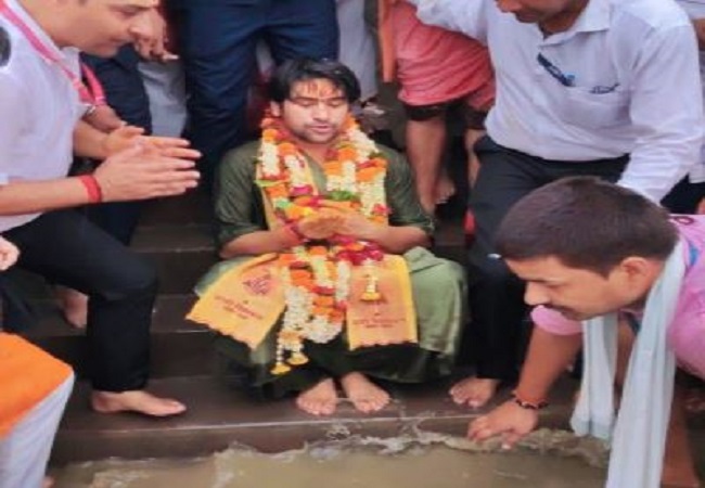 धीरेन्द्र शास्त्री धीरेन्द्र शास्त्री