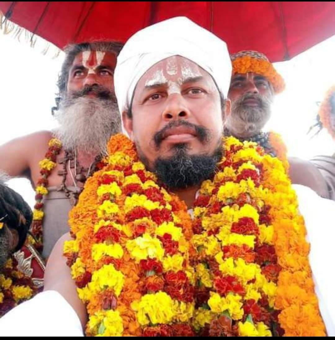 पूर्व मुख्यमंत्री अखिलेश यादव के बयान पर बोले महामंडलेश्वर* पूर्व मुख्यमंत्री अखिलेश यादव के बयान पर बोले महामंडलेश्वर*