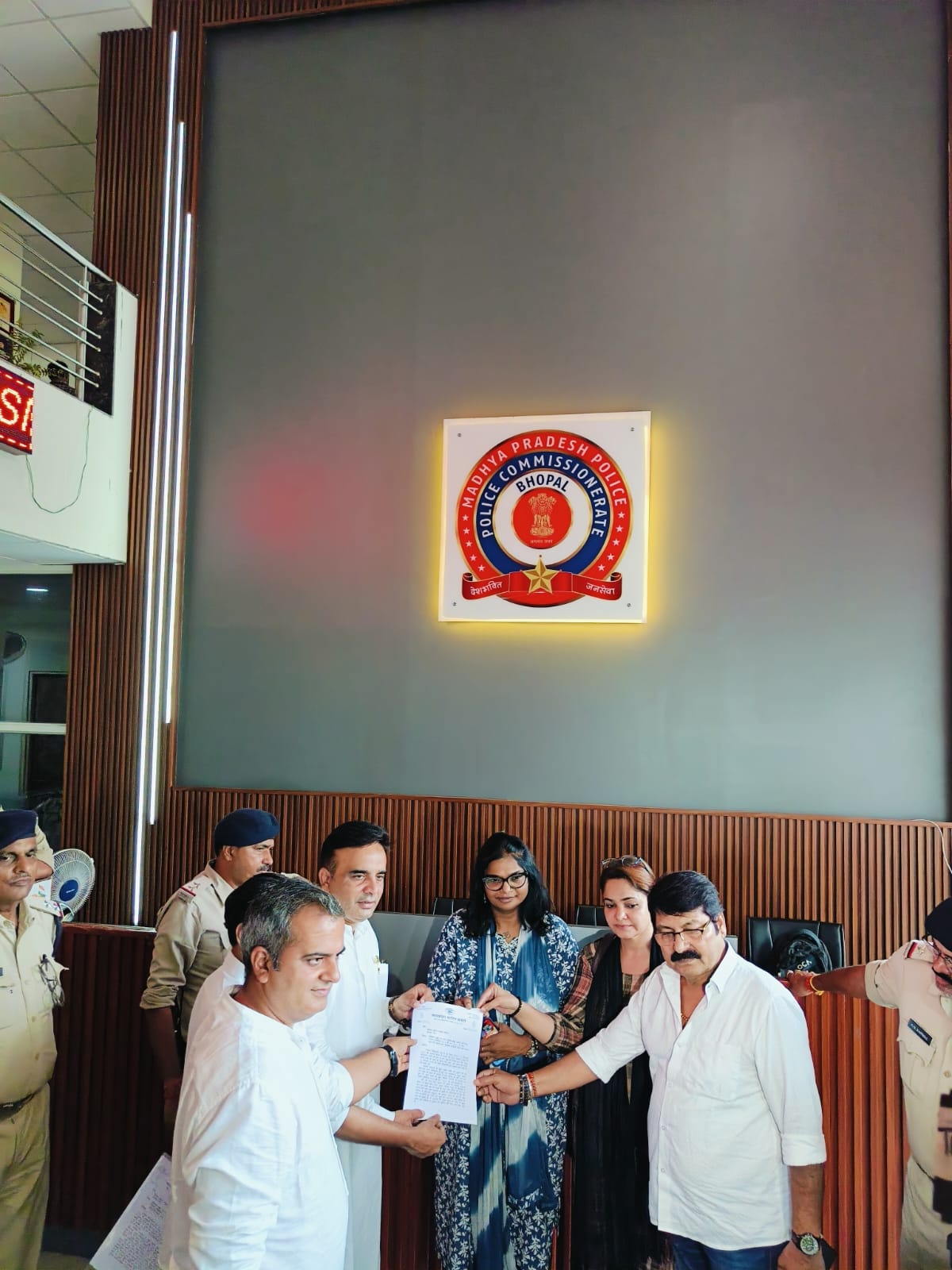 Congress submitted a memorandum Congress submitted a memorandum