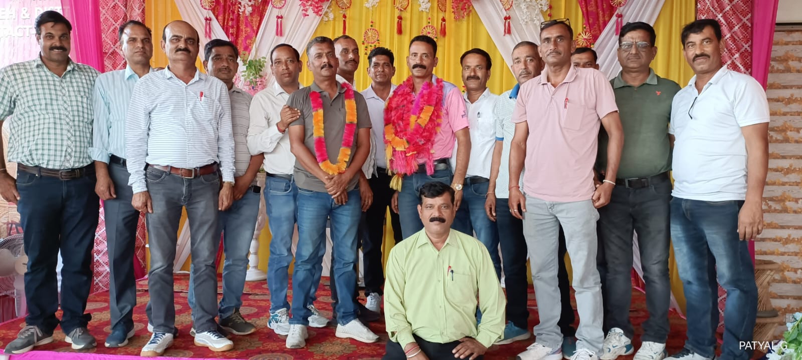उपस्तिथ नेता उपस्तिथ नेता