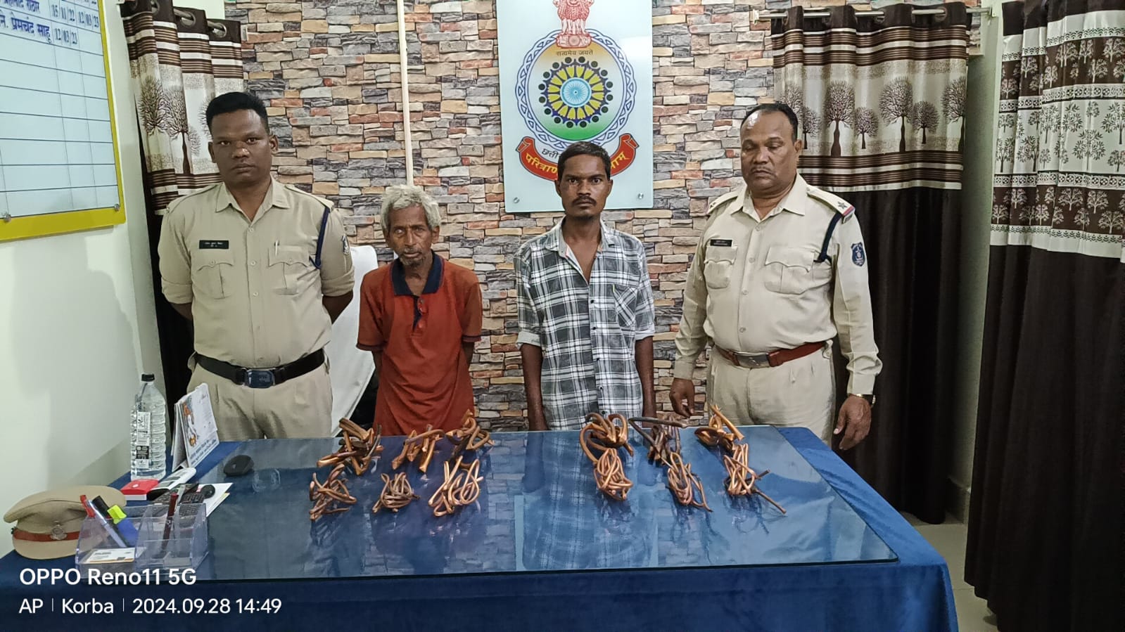 दो आरोपित गिरफ्तार दो आरोपित गिरफ्तार