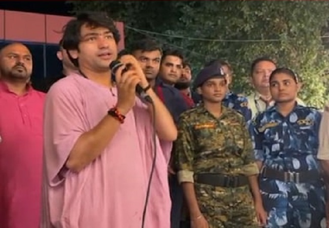 पंडित धीरेनद् शासती्र पंडित धीरेनद् शासती्र