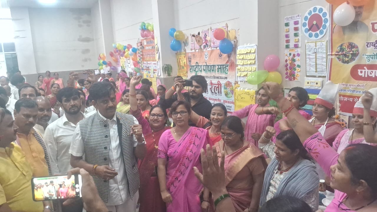 सांसद रवि किशन, विधायक प्रदीप शुक्ला, महापौर डॉ मंगलेश, अन्य जनप्रतिनिधिगण व अधिकारीगण ने भी की शिरकत* सांसद रवि किशन, विधायक प्रदीप शुक्ला, महापौर डॉ मंगलेश, अन्य जनप्रतिनिधिगण व अधिकारीगण ने भी की शिरकत*