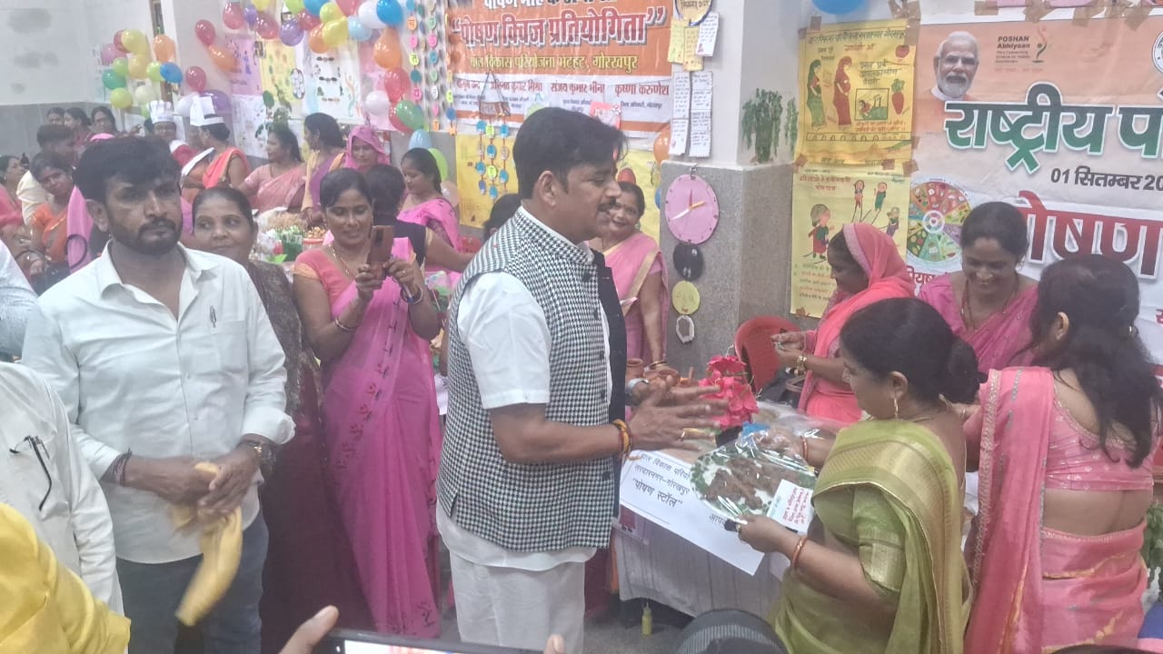 सांसद रवि किशन, विधायक प्रदीप शुक्ला, महापौर डॉ मंगलेश, अन्य जनप्रतिनिधिगण व अधिकारीगण ने भी की शिरकत* सांसद रवि किशन, विधायक प्रदीप शुक्ला, महापौर डॉ मंगलेश, अन्य जनप्रतिनिधिगण व अधिकारीगण ने भी की शिरकत*