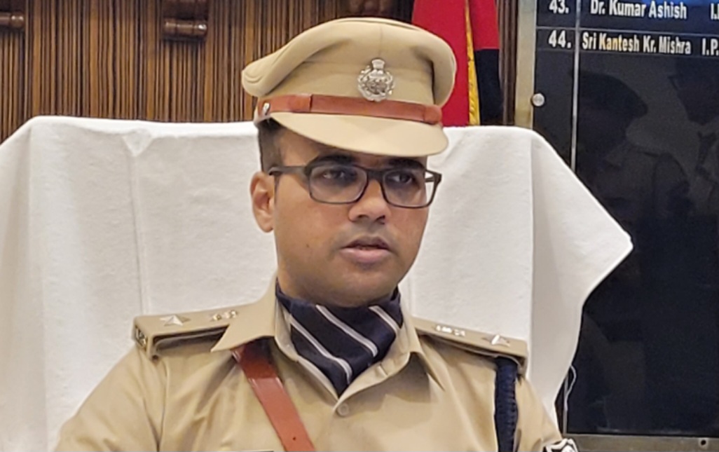 एसपी स्वर्ण प्रभात का फाइल फोटो एसपी स्वर्ण प्रभात का फाइल फोटो