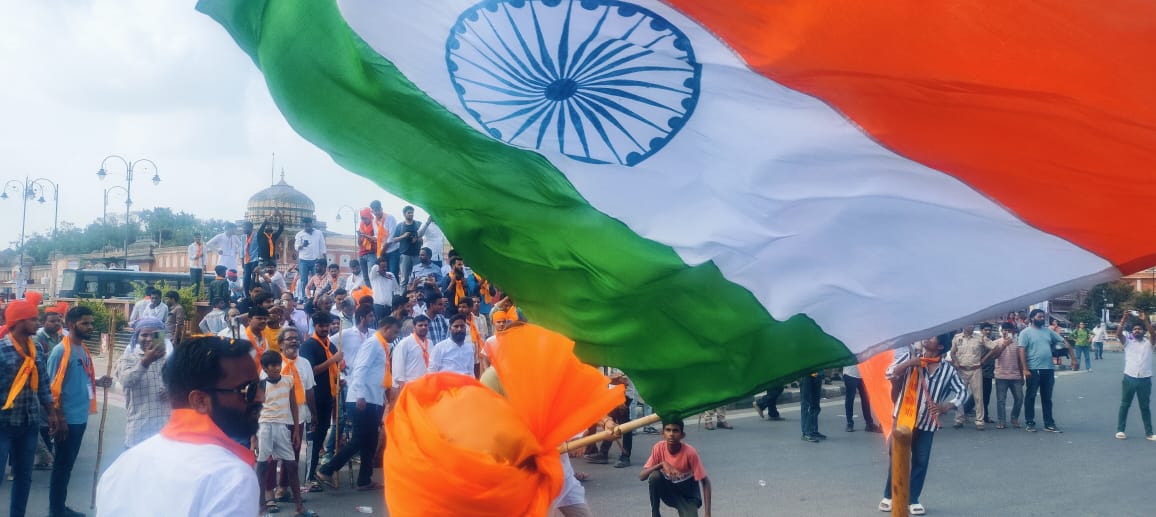 हिन्दू राष्ट्र की मांग पर निकाली विशाल भगवा रैली हिन्दू राष्ट्र की मांग पर निकाली विशाल भगवा रैली