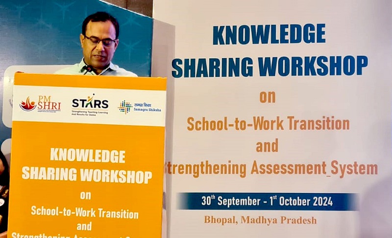 केन्द्रीय शिक्षा मंत्रालय के अतिरिक्त सचिव विपिन कुमार स्टार्स परियाजना की दो दिवसीय कार्यशाला को संबोधित करते हुए केन्द्रीय शिक्षा मंत्रालय के अतिरिक्त सचिव विपिन कुमार स्टार्स परियाजना की दो दिवसीय कार्यशाला को संबोधित करते हुए