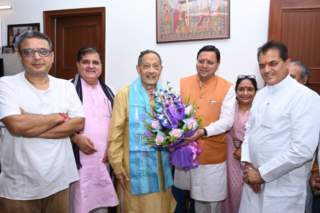 मुख्यमंत्री पुष्कर सिंह धामी पूर्व मुख्यमंत्री बीसी खंडूडी को उनके आवास पर जन्मदिन की बधाई देते। मुख्यमंत्री पुष्कर सिंह धामी पूर्व मुख्यमंत्री बीसी खंडूडी को उनके आवास पर जन्मदिन की बधाई देते।