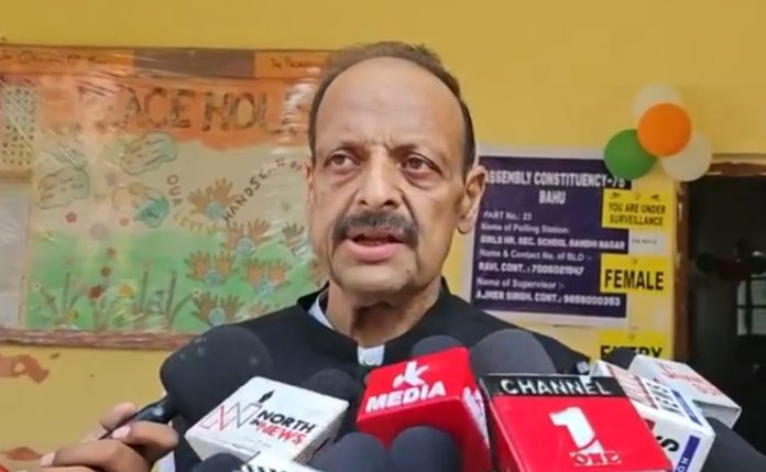 यह लोकतंत्र का उत्सव है और लोग इसमें बहुत जोश और जुनून के साथ भाग ले रहे हैं - देवेंद्र राणा यह लोकतंत्र का उत्सव है और लोग इसमें बहुत जोश और जुनून के साथ भाग ले रहे हैं - देवेंद्र राणा