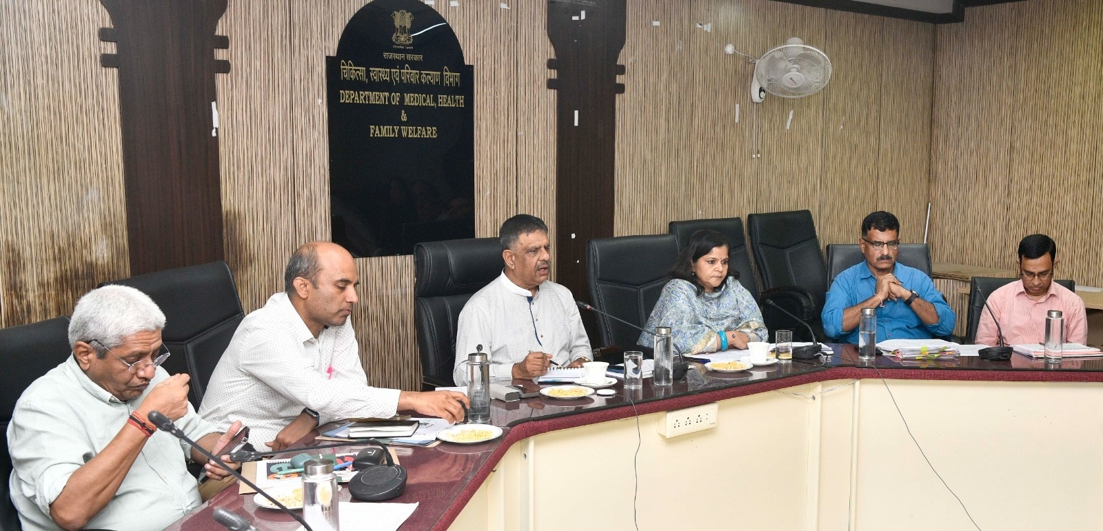 उच्च स्तरीय बैठक में प्रदेशभर में मौसमी बीमारियों की स्थिति की समीक्षा उच्च स्तरीय बैठक में प्रदेशभर में मौसमी बीमारियों की स्थिति की समीक्षा