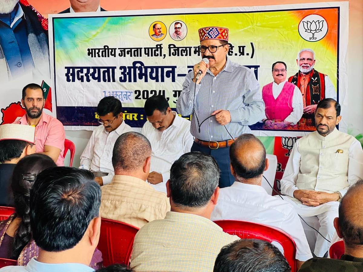 ग्राम विस्तारकों की कार्यशाला को संबोधित करते हुए गोविंद ठाकुर। ग्राम विस्तारकों की कार्यशाला को संबोधित करते हुए गोविंद ठाकुर।