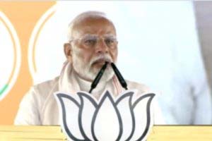 प्रधानमंत्र नरेन्द्र मोदी संबाेधित करते हुए प्रधानमंत्र नरेन्द्र मोदी संबाेधित करते हुए