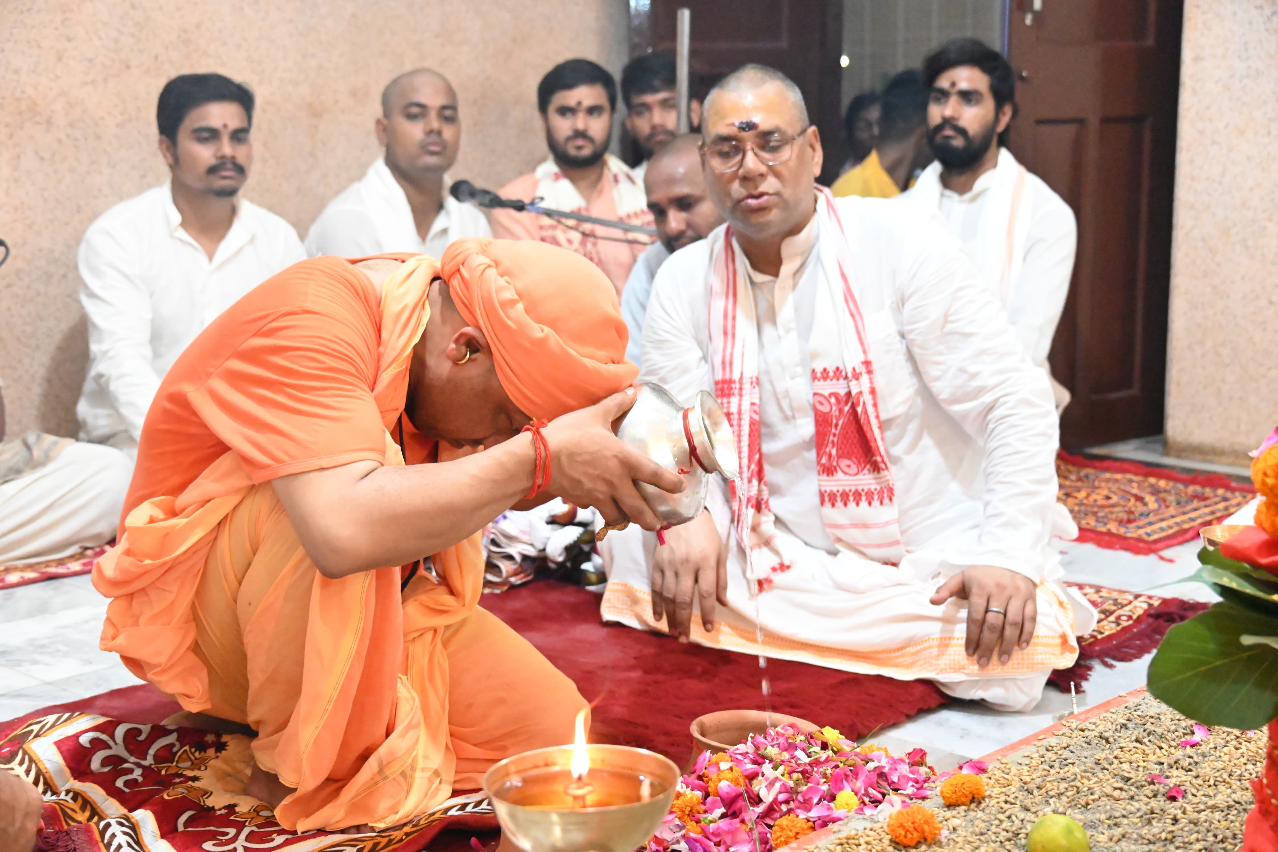 मंदिर के शक्तिपीठ में पहले दिन हुई मां शैलपुत्री की आराधना* मंदिर के शक्तिपीठ में पहले दिन हुई मां शैलपुत्री की आराधना*