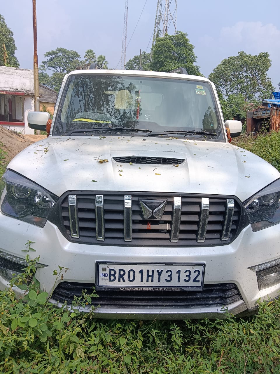 जप्त किया गया स्कॉर्पियो जप्त किया गया स्कॉर्पियो