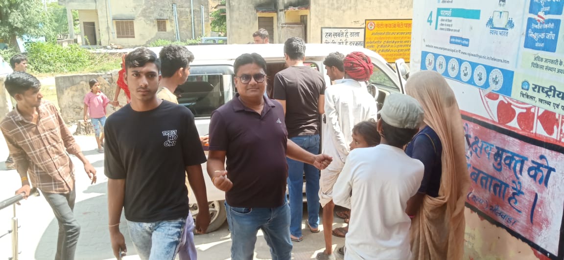 ईरांस गांव में दर्दनाक हादसा, 11 केवी लाइन से ध्वज टकराने पर पदयात्री की मौत, चार घायल 2