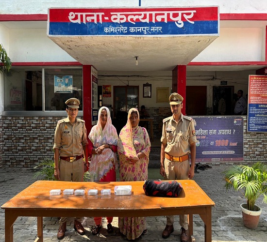 कानपुर: राह चलते महिलाओं से चोरी करने वाली महाराष्ट्र की दो महिलाएं गिरफ्तार कानपुर: राह चलते महिलाओं से चोरी करने वाली महाराष्ट्र की दो महिलाएं गिरफ्तार