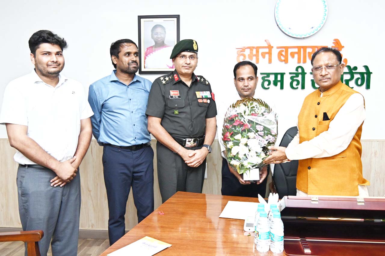 मुख्यमंत्री विष्णुदेव साय को शस्त्र सैन्य समारोह में शामिल होने दिया आमंत्रण मुख्यमंत्री विष्णुदेव साय को शस्त्र सैन्य समारोह में शामिल होने दिया आमंत्रण