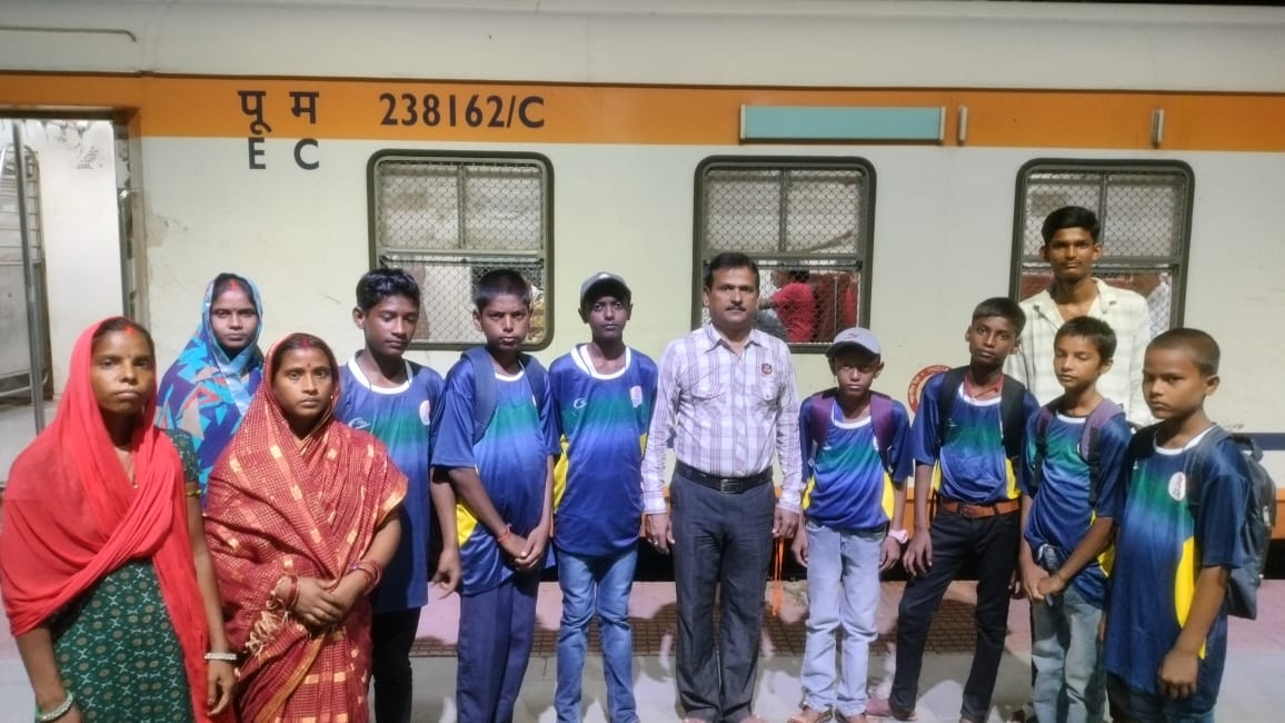 खिलाड़ी रवाना खिलाड़ी रवाना