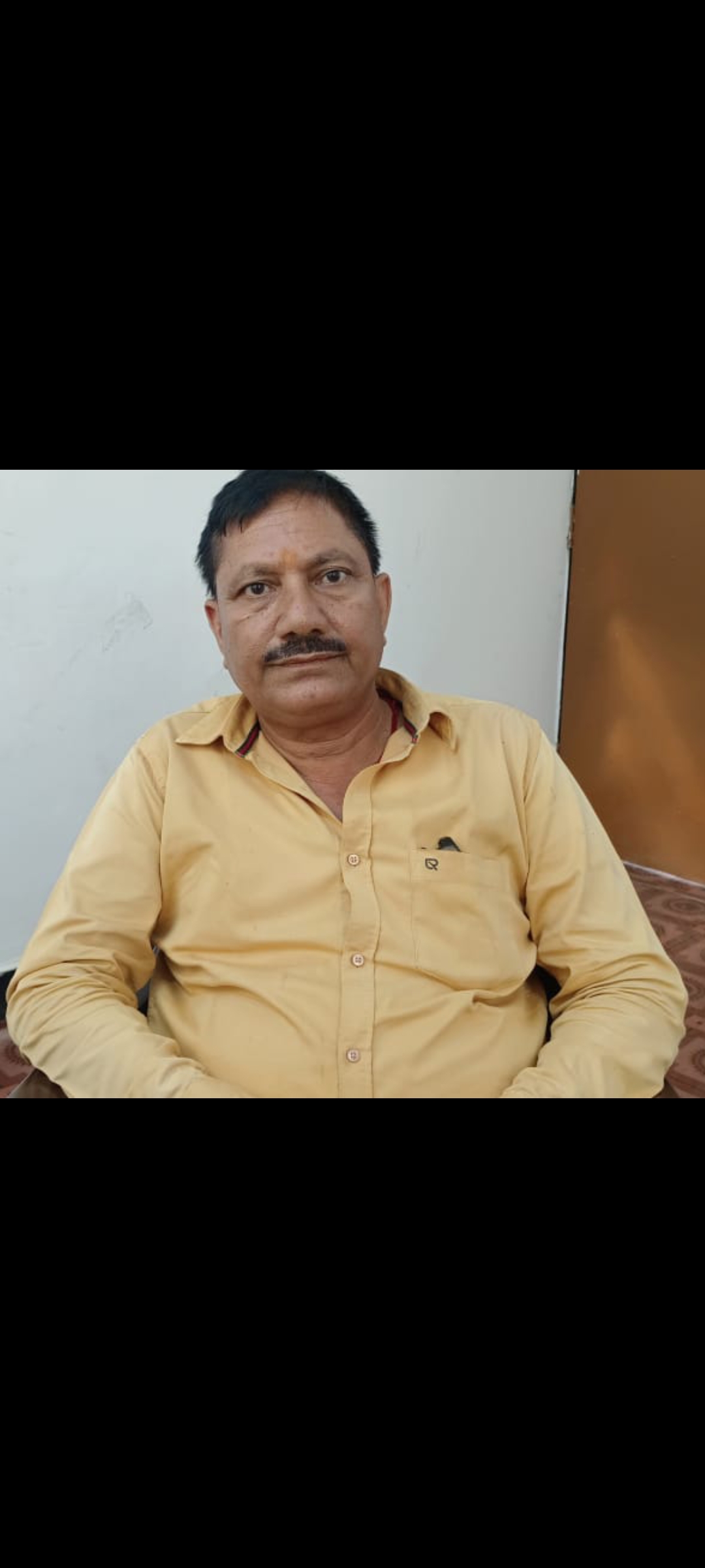 घूस मामले में गिरफ्तार लेखपाल घूस मामले में गिरफ्तार लेखपाल