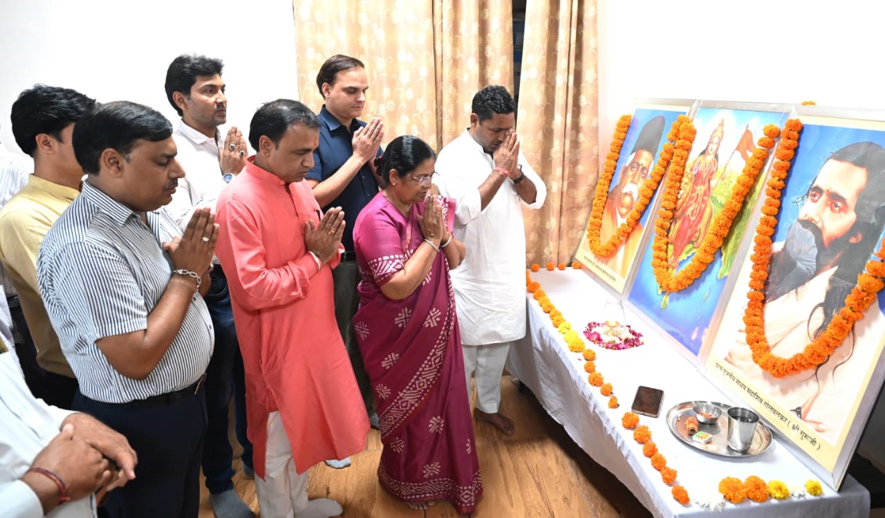 घुमन्तू युवा मेवाड़ दर्शन यात्रा का शुभारंभ कार्यक्रम घुमन्तू युवा मेवाड़ दर्शन यात्रा का शुभारंभ कार्यक्रम
