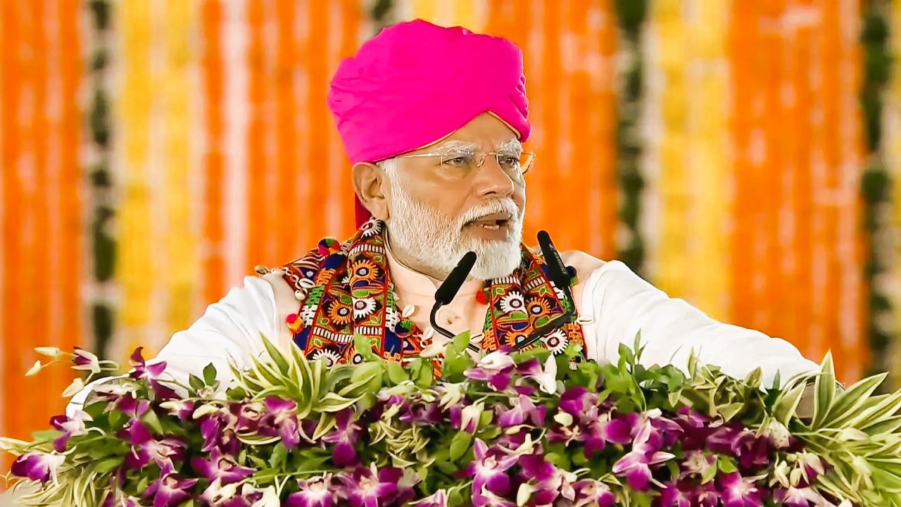 प्रधानमंत्री नरेंद्र मोदीने वाशिम मे जनसभा को संबोधित किया प्रधानमंत्री नरेंद्र मोदीने वाशिम मे जनसभा को संबोधित किया