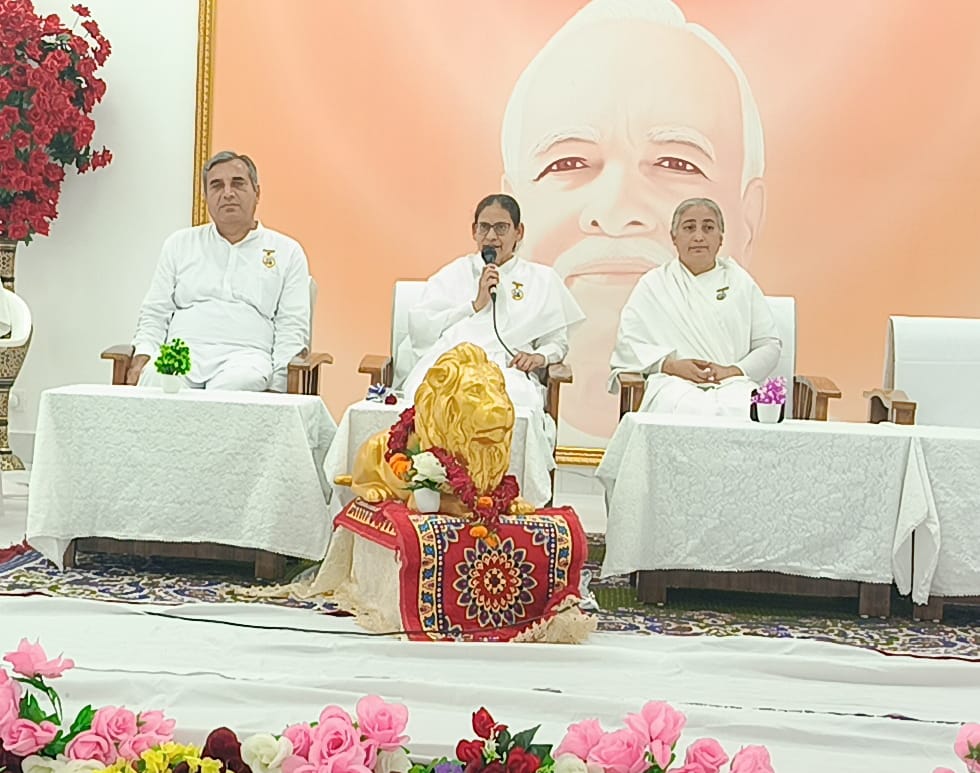 नवरात्र पर ब्रह्माकुमारी केंद्र में कार्यक्रम नवरात्र पर ब्रह्माकुमारी केंद्र में कार्यक्रम