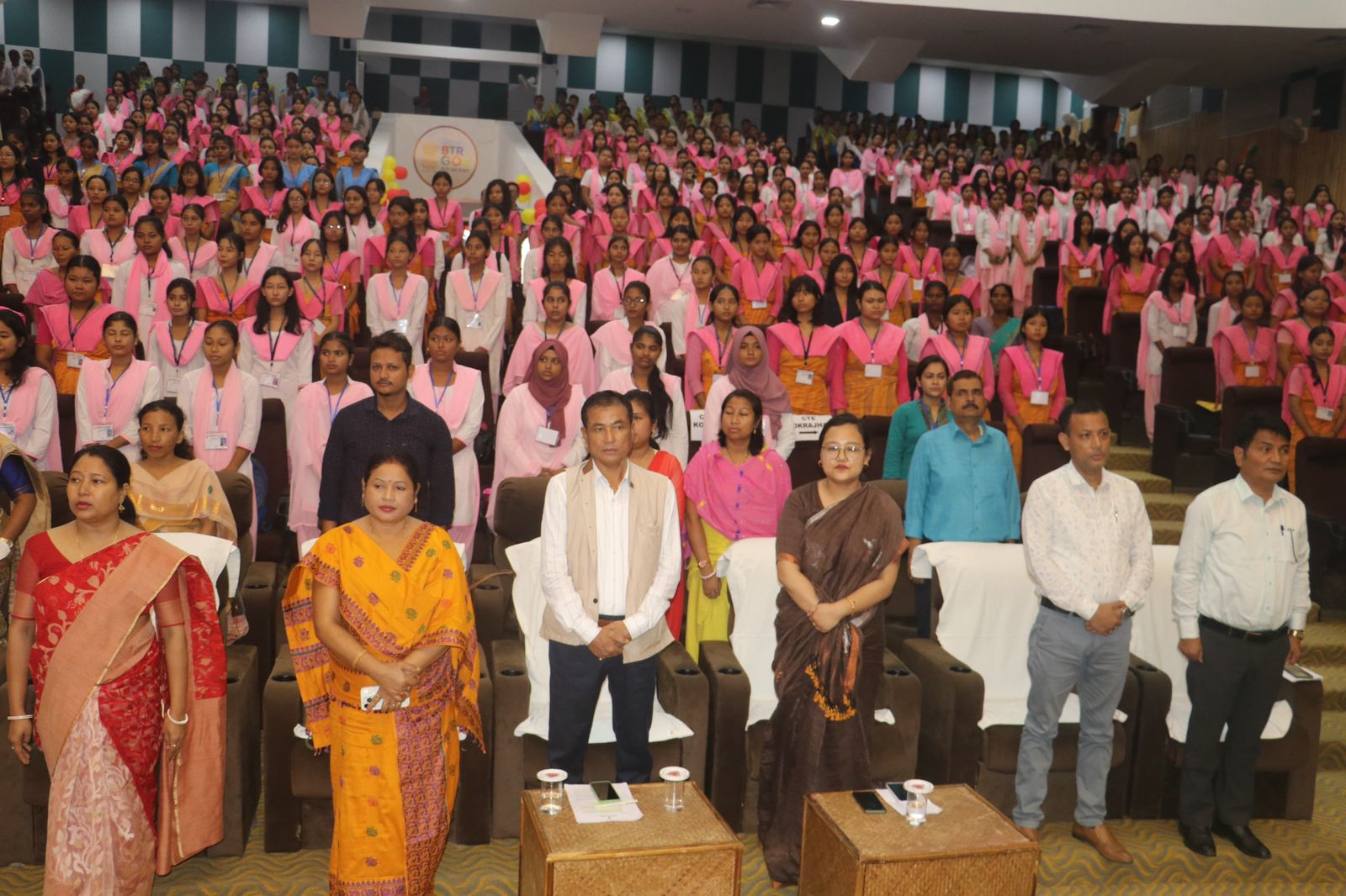 कोकराझार में मुख्यमंत्री निजूत मोइना योजना के तहत चेक वितरण समारोह । कोकराझार में मुख्यमंत्री निजूत मोइना योजना के तहत चेक वितरण समारोह ।