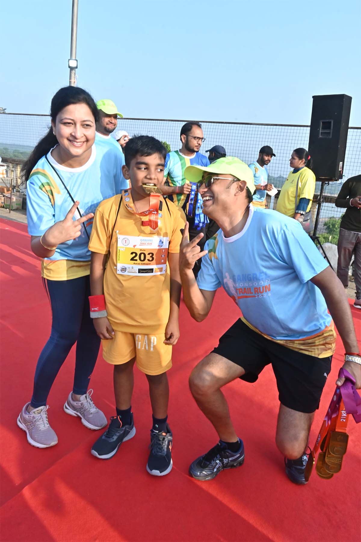 हाफ मैराथन में शामिल प्रतिभागी के चेहरे में दिखा उत्साह हाफ मैराथन में शामिल प्रतिभागी के चेहरे में दिखा उत्साह