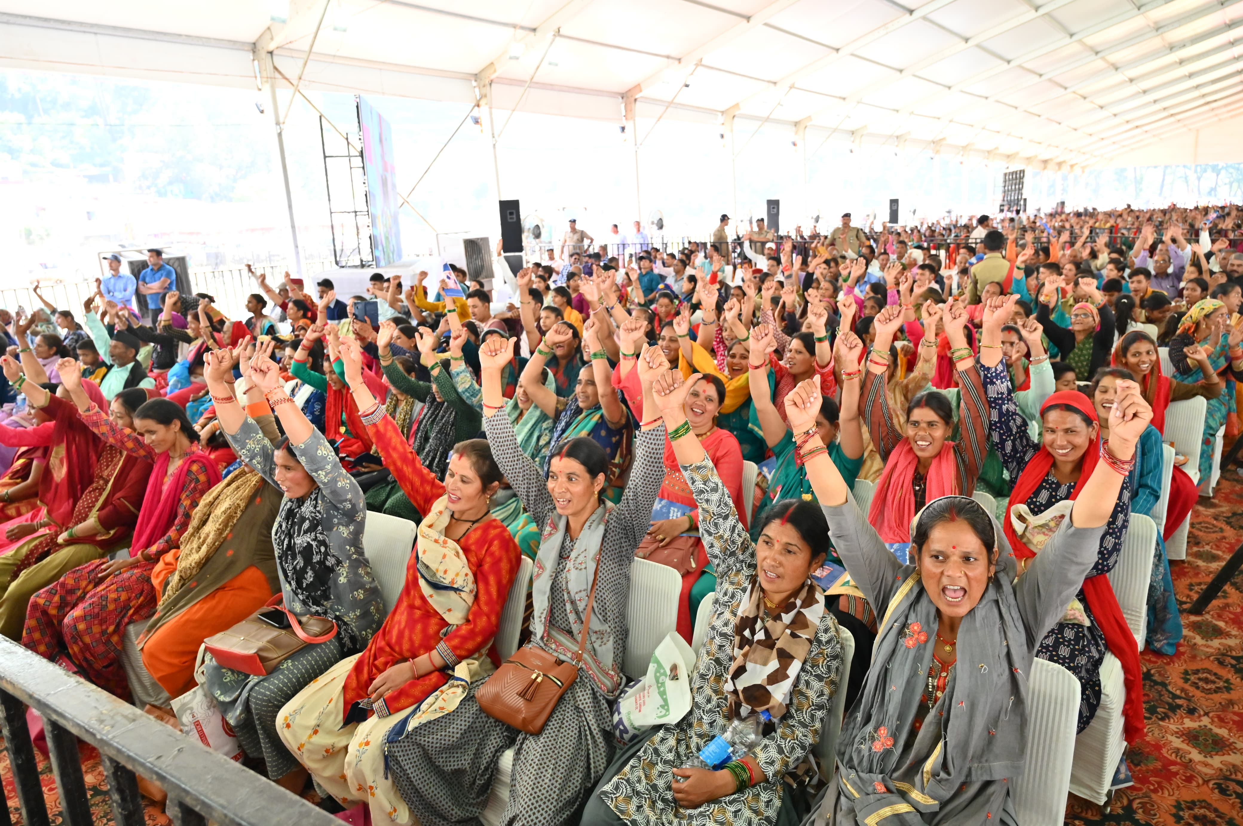 रविवार को रुद्रप्रयाग के अगस्त्यमुनि क्रीड़ा मैदान में  लखपति दीदी अभियान-शक्ति सम्मान कार्यक्रम ।