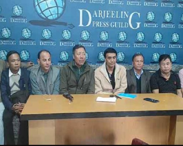 पहाड़ में पूजा बोनस की मांग चल रहे आंदोलन स्थगित पहाड़ में पूजा बोनस की मांग चल रहे आंदोलन स्थगित