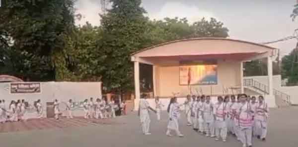 छतरपुर : राष्ट्र सेविका समिति का गणवेशयुक्त पथसंचलन सम्पन्न छतरपुर : राष्ट्र सेविका समिति का गणवेशयुक्त पथसंचलन सम्पन्न