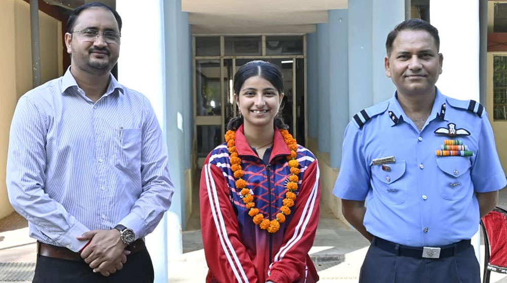 बीकानेर : चेताली पंवार का चयन देश के 10 विद्यार्थियों में, जाएंगी जापान बीकानेर : चेताली पंवार का चयन देश के 10 विद्यार्थियों में, जाएंगी जापान