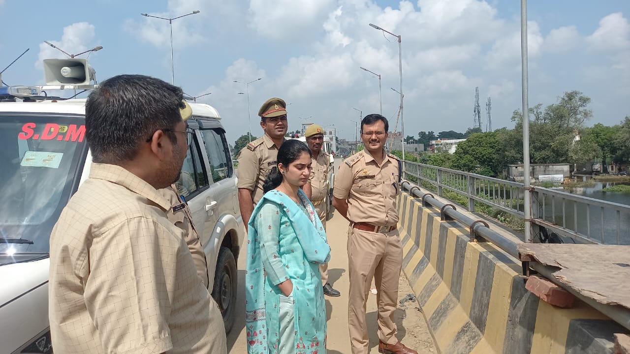 मूर्ति विसर्जन स्थल का लिया ज्वाइंट मजिस्ट्रेट व सीओ ने जायजा, दिए आवश्यक निर्देश* मूर्ति विसर्जन स्थल का लिया ज्वाइंट मजिस्ट्रेट व सीओ ने जायजा, दिए आवश्यक निर्देश*