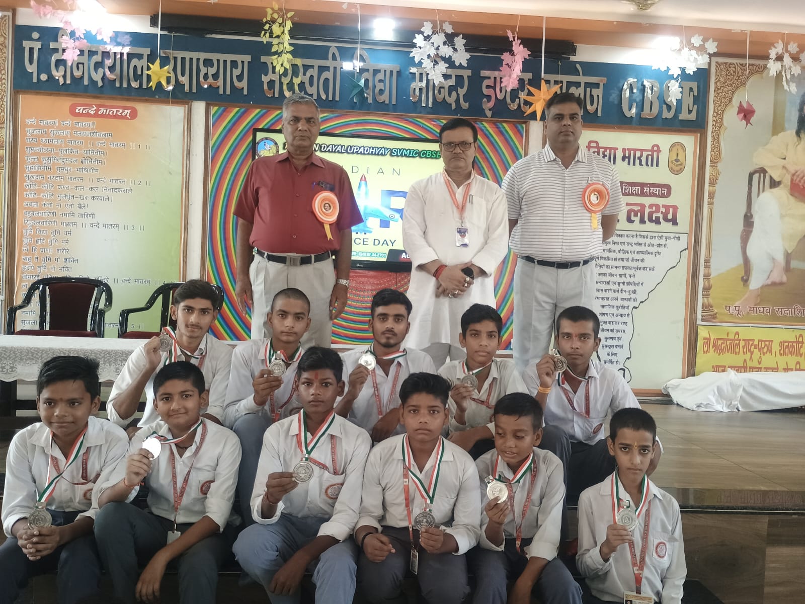 हमारी वायु सेना ने भी समय-समय पर दुश्मनों को धूल चटाई है- एके दीक्षित हमारी वायु सेना ने भी समय-समय पर दुश्मनों को धूल चटाई है- एके दीक्षित