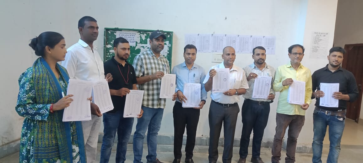 प्रारूप के साथ प्रतिनिधि प्रारूप के साथ प्रतिनिधि
