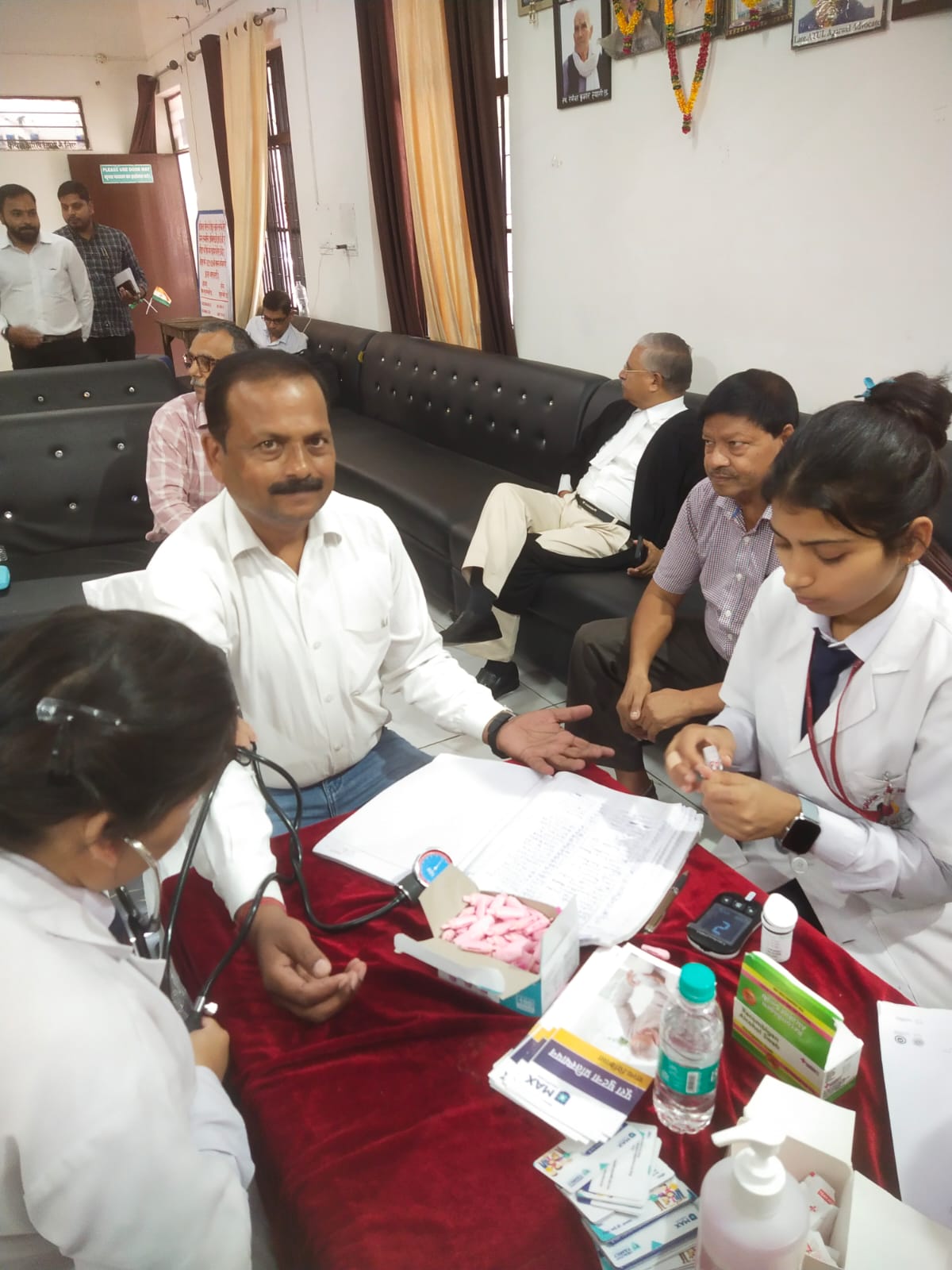 भारत विकास परिषद का चिकित्सा कैंप भारत विकास परिषद का चिकित्सा कैंप