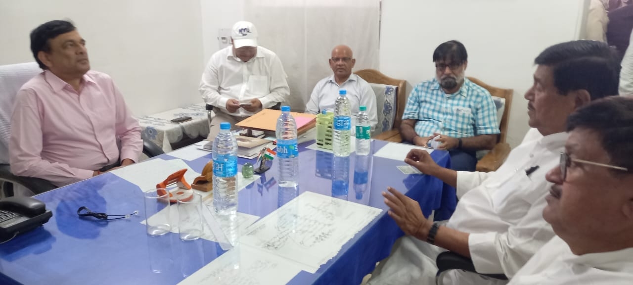 रेल जीएम व सांसद रेल जीएम व सांसद