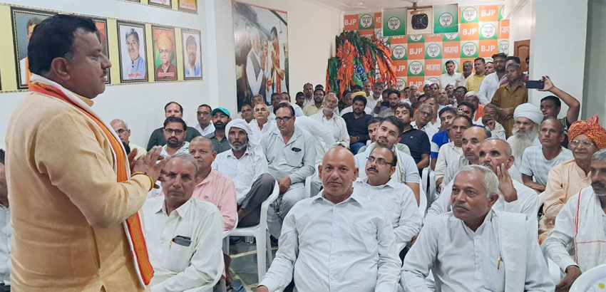 9 Snp- 3 सोनीपत: प्रदीप सांगवान कार्यकर्ताओं का धन्यवाद करते हुए। 9 Snp- 3 सोनीपत: प्रदीप सांगवान कार्यकर्ताओं का धन्यवाद करते हुए।