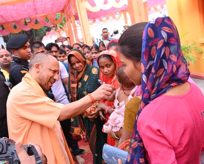 Baccho ko dular karte cm