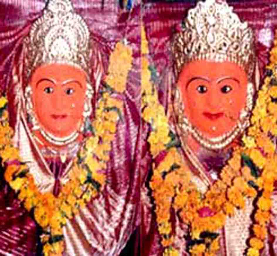 महाष्टमी की नगर पूजा आज देवी महामाया-महालया को चढ़ेगी मदिरा की महाष्टमी की नगर पूजा आज देवी महामाया-महालया को चढ़ेगी मदिरा की