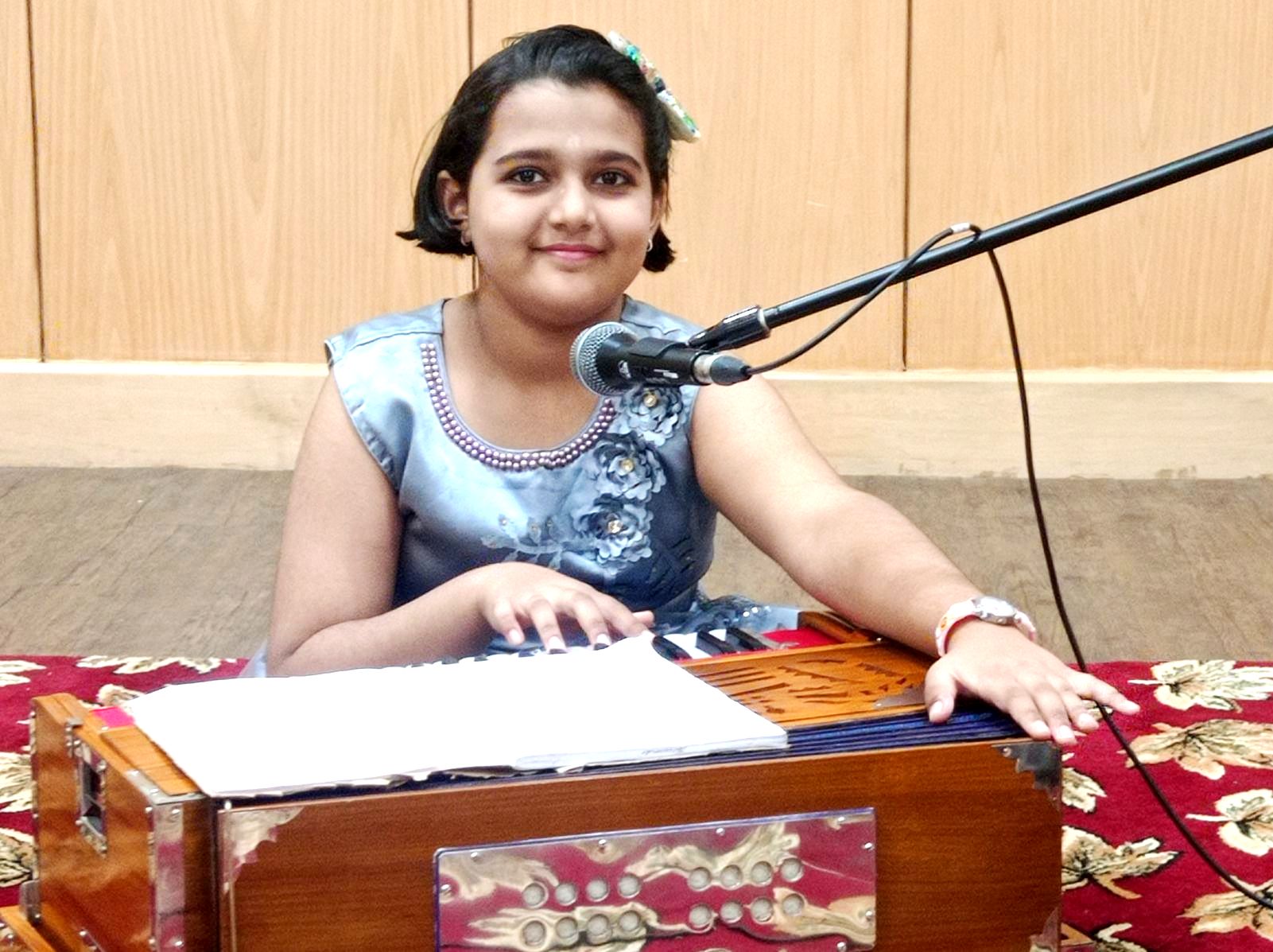 छात्रा अदिति वर्मा। छात्रा अदिति वर्मा।