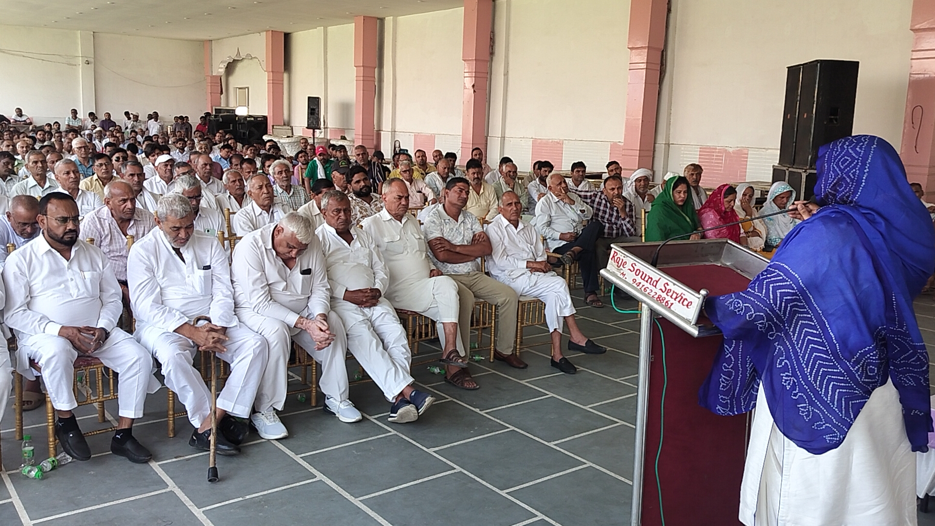 बहादुरगढ़ में इनेलो कार्यकर्ता बैठक को संबोधित करती शीला नफे सिंह राठी। बहादुरगढ़ में इनेलो कार्यकर्ता बैठक को संबोधित करती शीला नफे सिंह राठी।