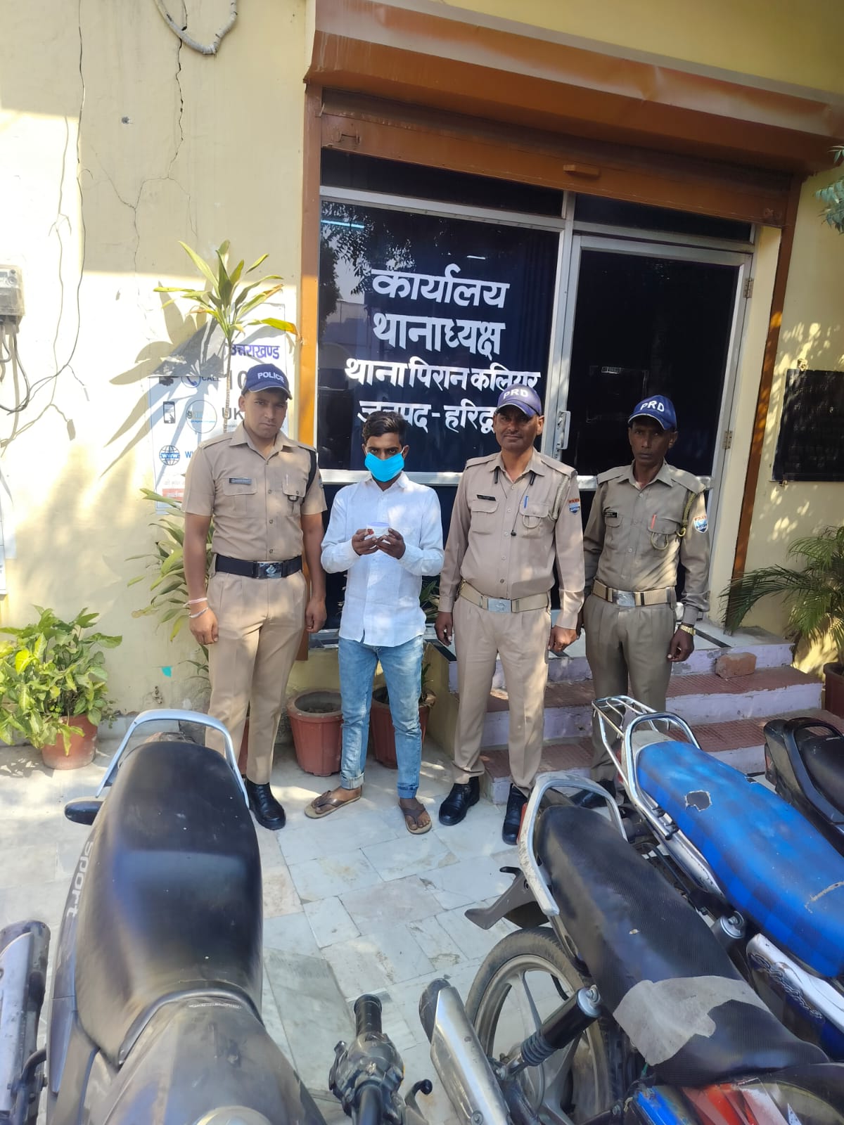 गिरफ्तार नशा तस्कर साकिब गिरफ्तार नशा तस्कर साकिब